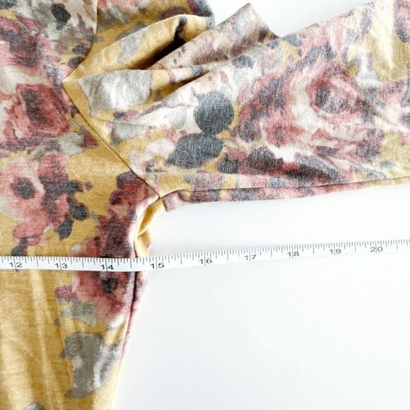 Streetwear Society Womens Tops Crisscross V Neckline Bell Sleeves Medium - Picture 6 of 8